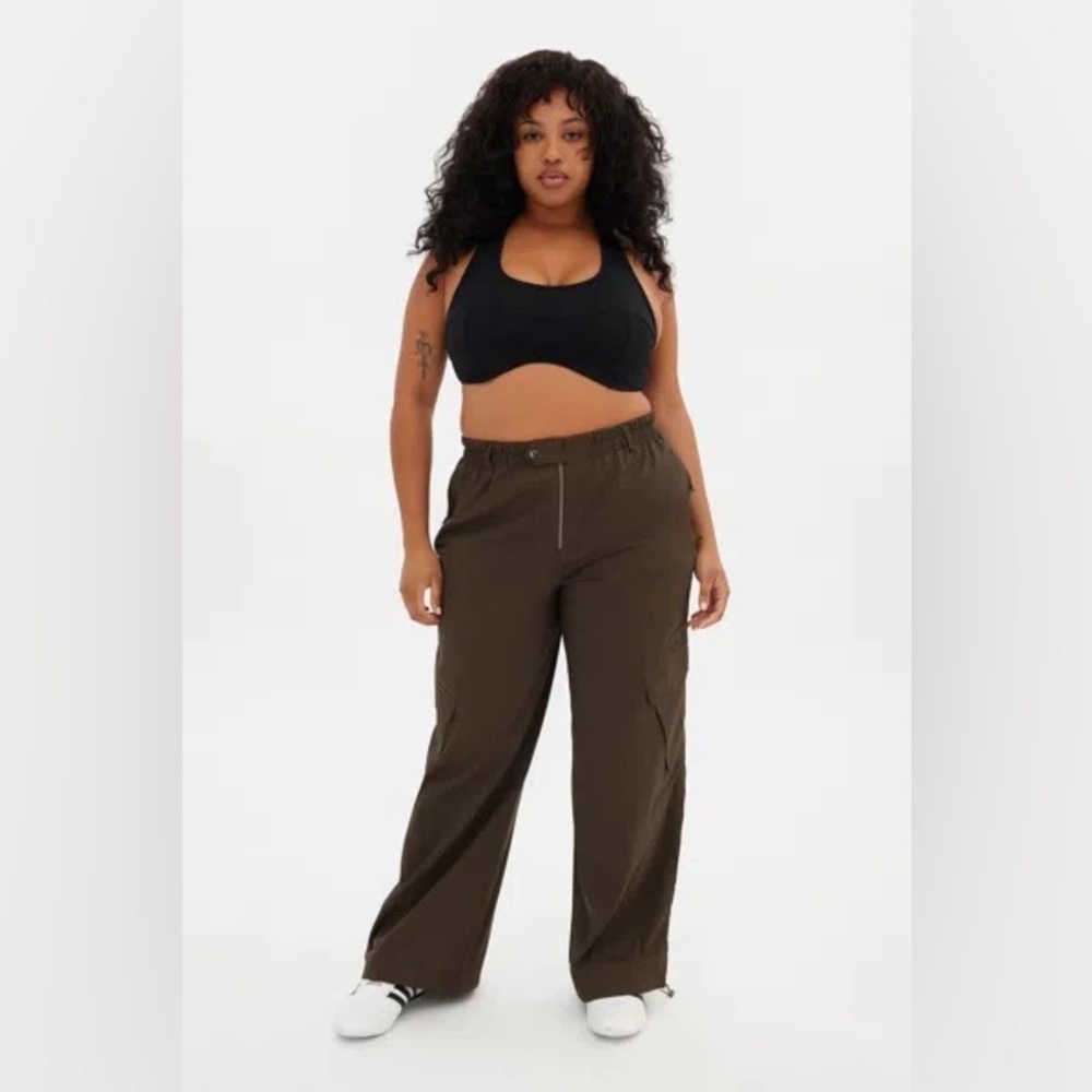 Girlfriend Collective Chestnut Supertrack Olive Green Cargo Pants size small